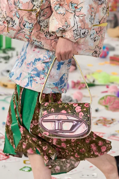 Look 153